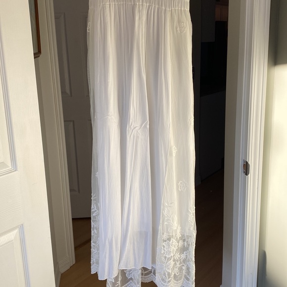 Dress- full length - Picture 7 of 7